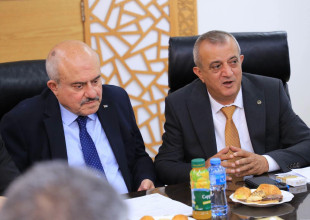 وزير الحكم المحلي يزور بلدية طولكرم ويؤكد دعم الوزارة لمشاريع تطوير البنية التحتية والخدماتية