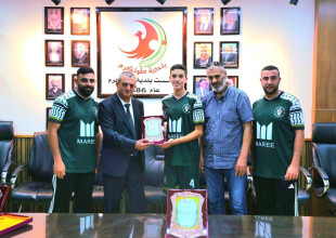 رئيس بلدية طولكرم يستقبل أبطال جمعية رواحل الخيرية ويحتفي بإنجازهم الدولي 🏆🇵🇸