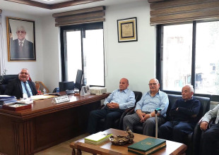 رئيس بلدية بيت جالا يستقبل وفداً من دار الشيوخ