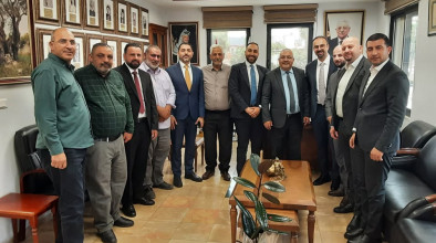 رئيس بلدية بيت جالا يستقبل وفداً من شركة الاتصالات الفلسطينية تأكيداً على الشراكة الاستراتيجية.