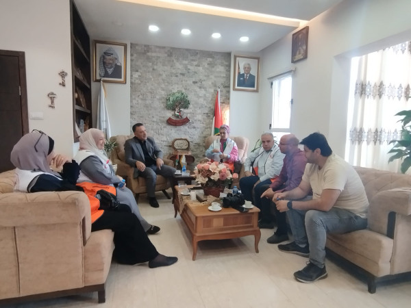 Salfit Municipality and the Red Crescent begin implementing the "Green Salfit" campaign