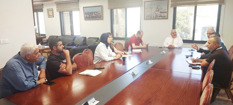 بلدية بيت جالا تبحث سبل تطوير سياسات الشمول والحوكمة المحلية.