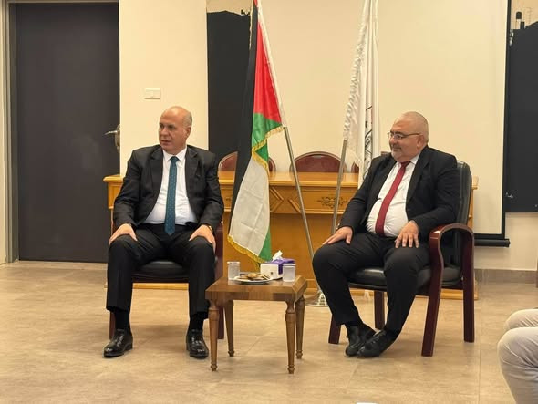 بلدية بيت جالا تبحث مع معالي وزير الثقافة سبل التعاون المشترك وتطوير القطاع الثقافي .