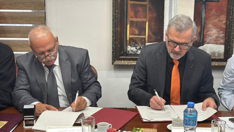 توقيع مذكرة تفاهم بين بلدية بيت جالا واتحاد البلديات الهولندية للتعاون الدولي لتنفيذ برنامج التنمية المستدامة من خلال النهوض في قطاع الحكم المحلي في فلسطين- ضمن مشروع تحسين ايرادات الهيئات ال